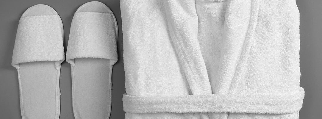 Hospitality robes and slippers for spas, clinics, and relaxation facilities