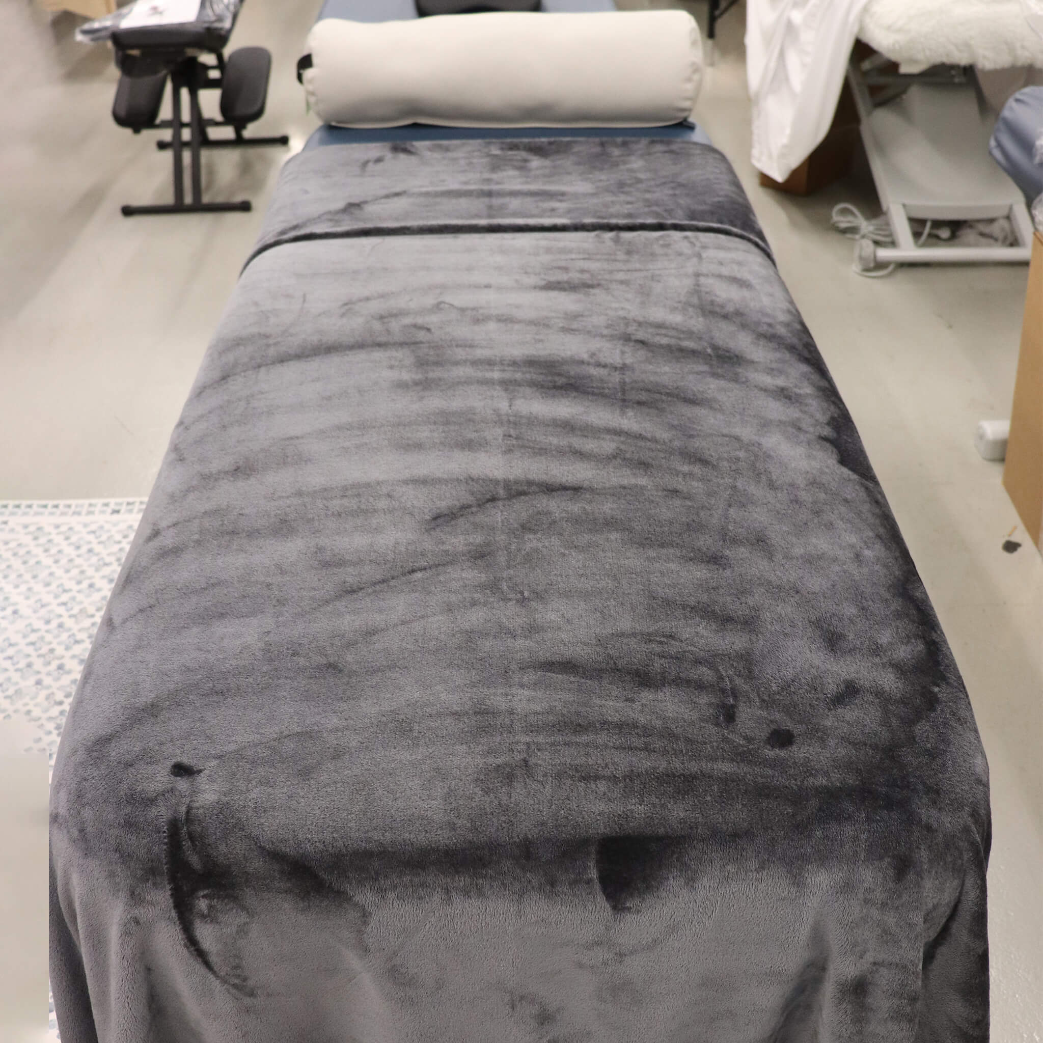 BodyBest Plush Fleece Treatment Table Blanket