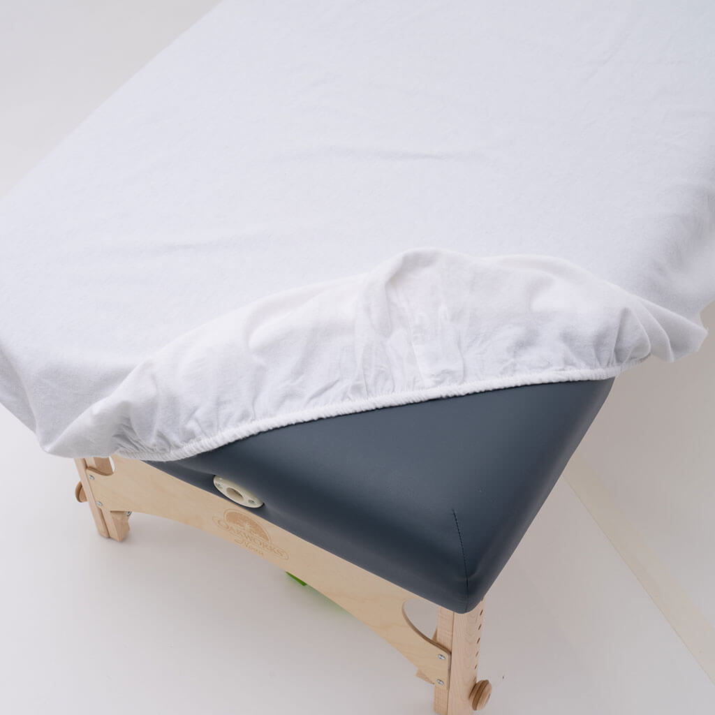 Flannel 180g Fitted Massage Table Sheets fitted showing corner